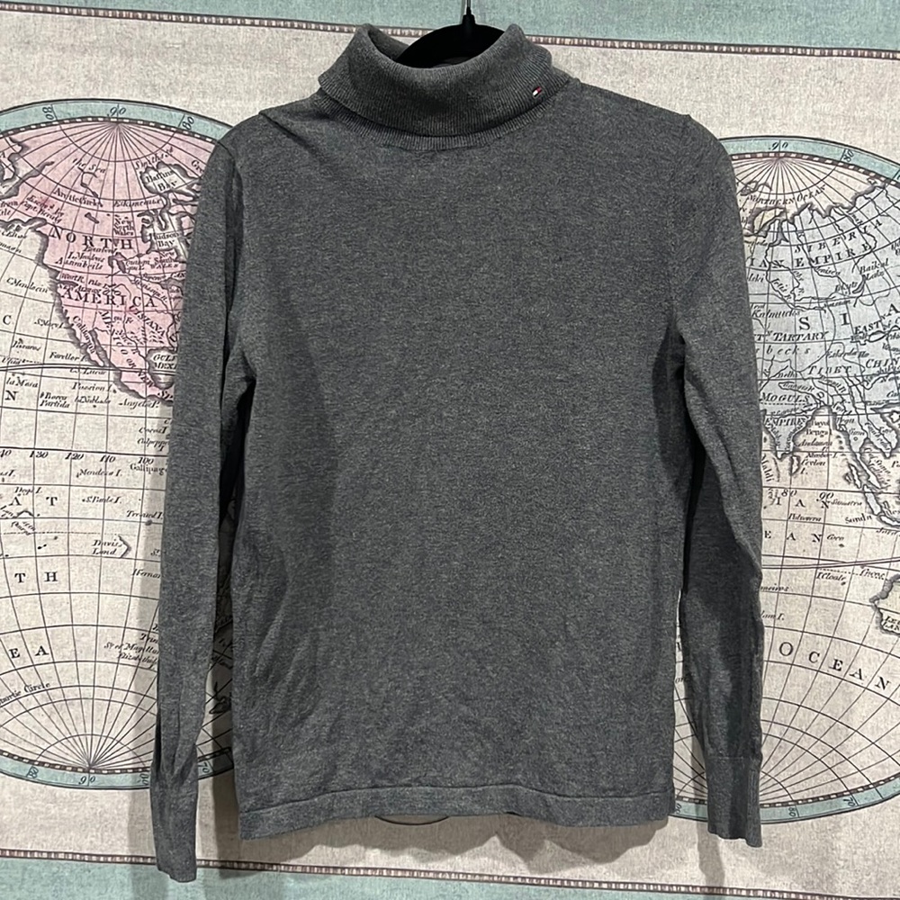 100% cotton Tommy Hilfiger grey turtleneck sweater